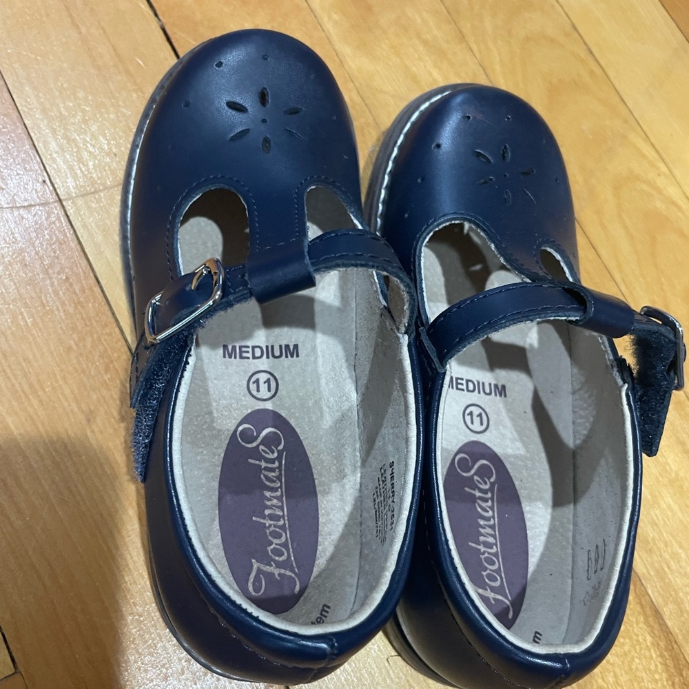 FootMates Classic Navy Kids Dress Shoes